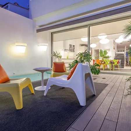 Villa In With Pool On The Beach