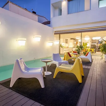 In With Pool On The Beach Villa